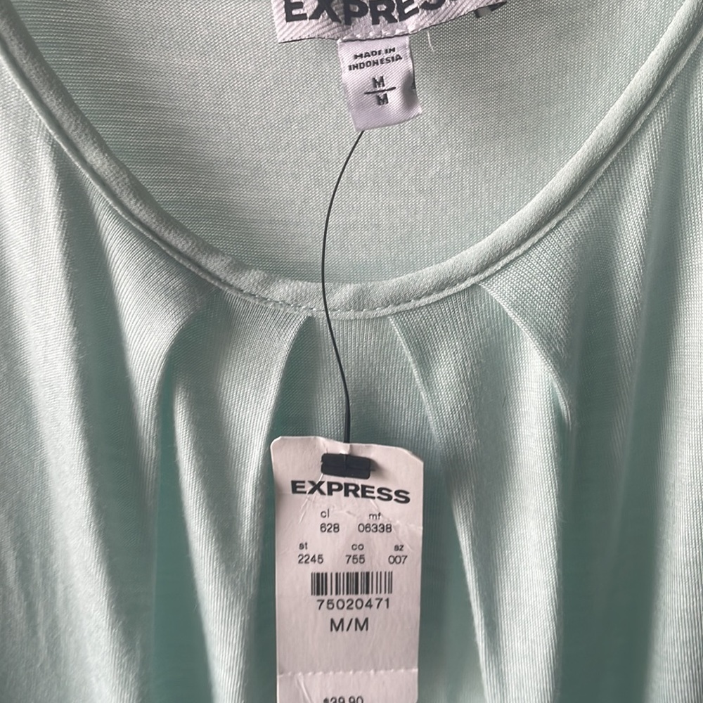 New Express mint tank - Picture 2 of 2